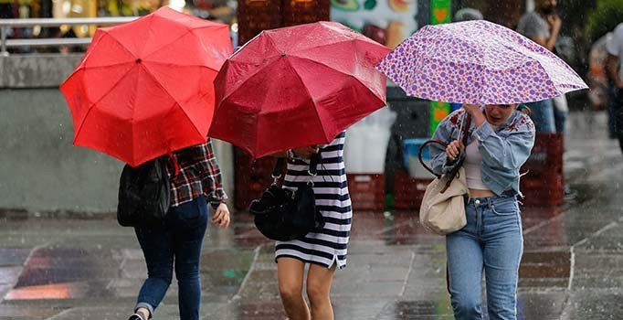 İstanbul için hem sağanak hem poyraz uyarısı