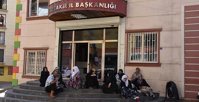 Diyarbakır HDP İl Başkanlığı'nda eylem yapan aile sayısı 11'e yükseldi