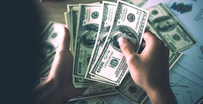 Dolar/TL kuru güne 5,72 seviyesinde başladı