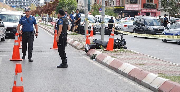 Adliye önünde silahlı saldırı