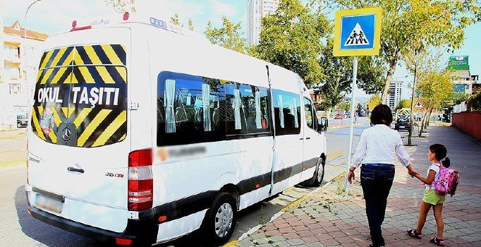 Okul servisleri için 'trafik' talimatı: Öğrenciler de tutanak tutacak