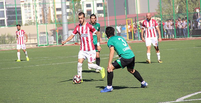 TFF 2. Lig'de Elazığspor, Sakaryaspor engelini tek golle aştı: 1-0