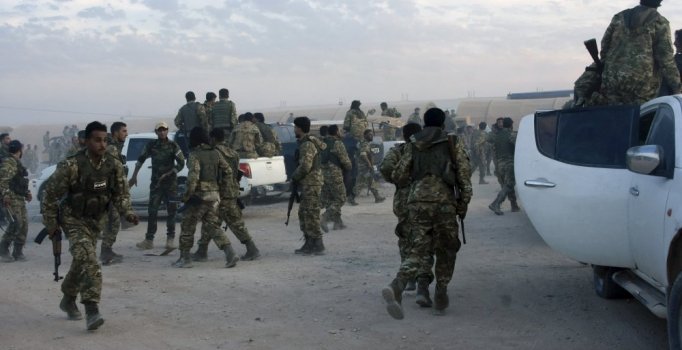 Milli Ordu askerleri, olası harekat için Türkiye'ye doğru yola çıktı