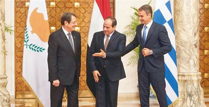 Kahire'deki üçlü zirveden Türkiye'yi 