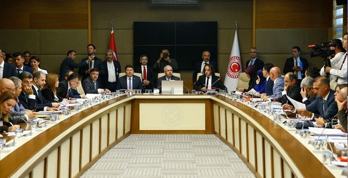 Yargı Reformu Strateji Belgesi'nin ilk paketi TBMM Adalet Komisyonunda kabul edildi