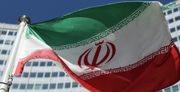 İran: Tankere saldırı yanıtsız kalmayacak